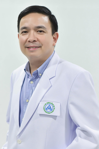 Dr yuttapong w