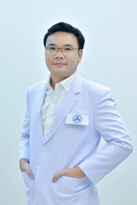 Dr parkpoom p